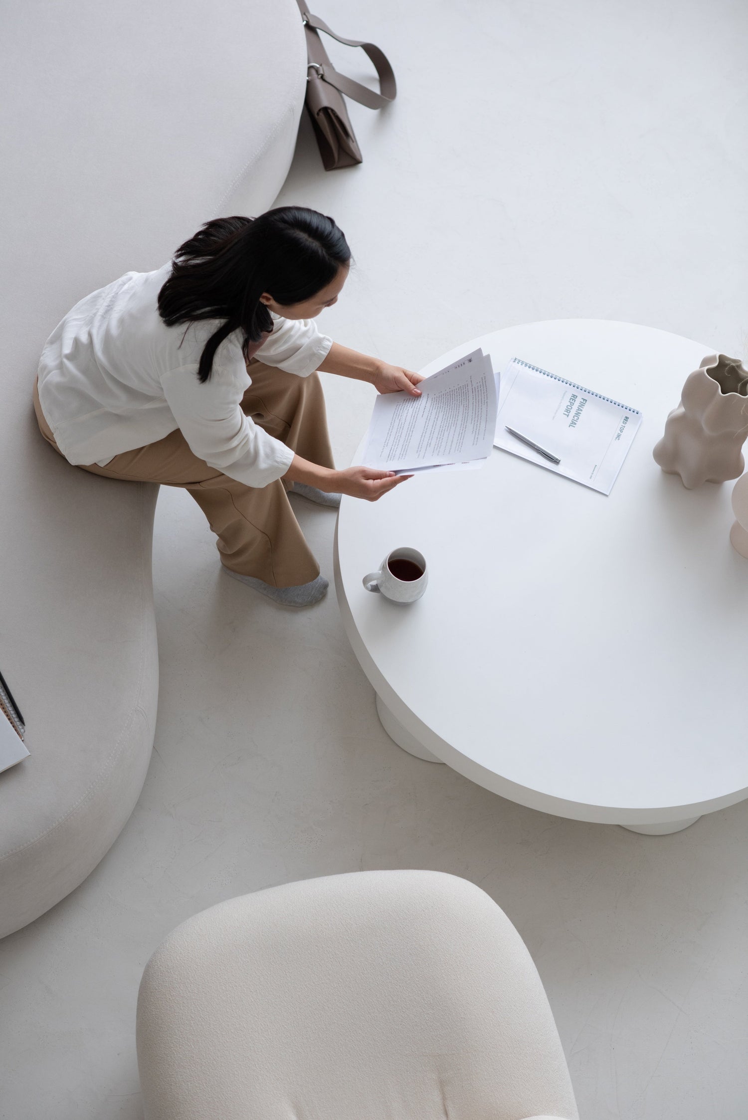 Acquisto di Mobili Online: Tutto ciò che Devi Sapere Prima di Comprare