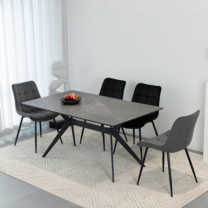 Gambe incrociate a X in metallo nero del tavolo da pranzo Laila, design contemporaneo