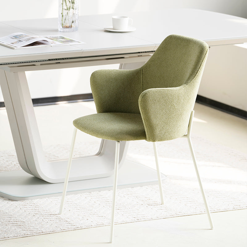 Gambe in metallo cromato lucido, resistenti e stabili