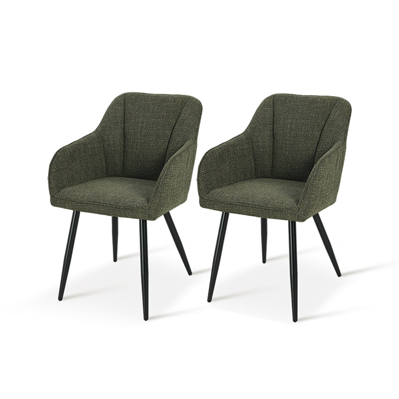 Poltrona imbottita Sienna Garden di OFCASA con struttura in metallo nero e cuscini grigi, perfetta per terrazzi e sale da pranzo,Poltrona da esterno Sienna in un patio moderno, mostra design ergonomico e tessuto resistente alle intemperie