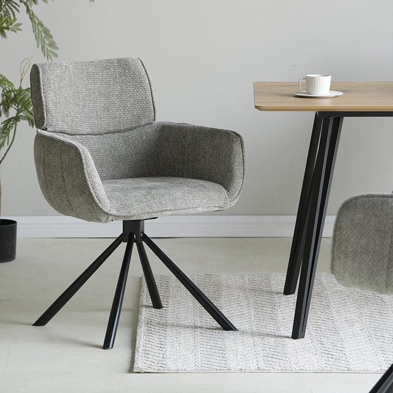 Sedia da pranzo girevole Elara HDC233029 con braccioli, rivestita in chenille beige e base metallica dorata - rotazione 360° per massima libertà di movimento