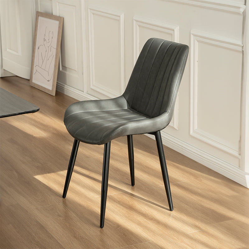 Sedie e poltrone OFCASA in similpelle - collezioni verde e marrone per sala da pranzo e cucina. Arredamento e complementi d'arredo moderni.