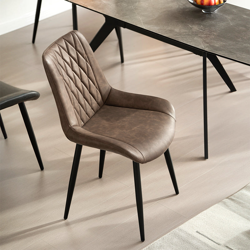 Sedie e poltrone OFCASA in similpelle - collezioni verde e marrone per sala da pranzo e cucina. Arredamento e complementi d'arredo moderni.