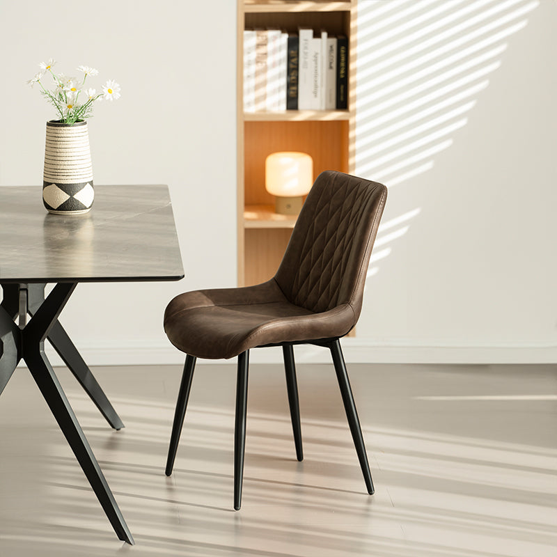 Sedie e poltrone OFCASA in similpelle - collezioni verde e marrone per sala da pranzo e cucina. Arredamento e complementi d'arredo moderni.