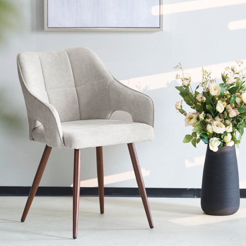 Sedia da pranzo Sage OFCASA con braccioli in lino grigio e gambe in metallo effetto noce - design scandinavo moderno