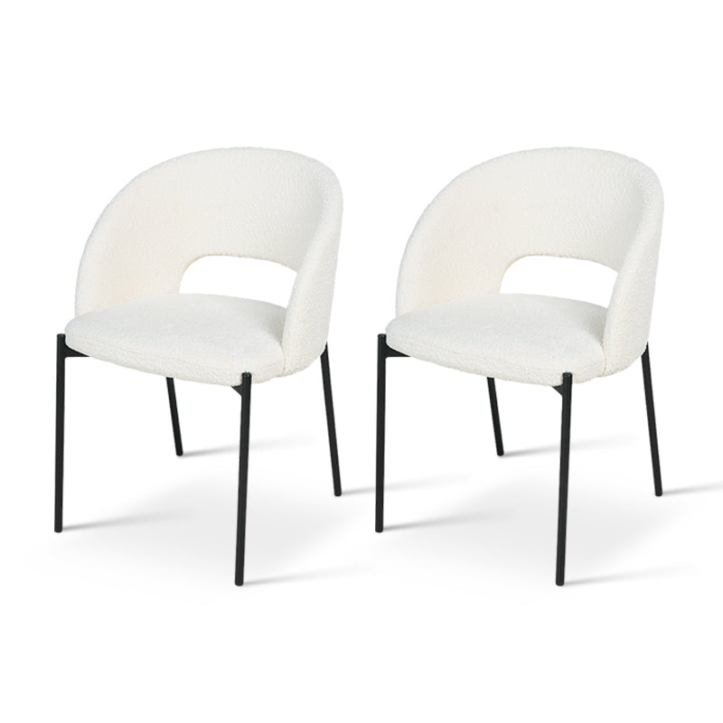 Set di 2 sedie da pranzo Esme in tessuto bouclé beige con gambe nere metalliche, stile scandinavo moderno