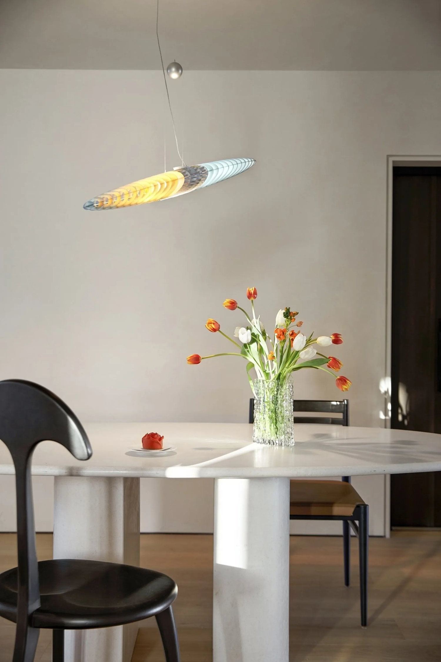 Combina, Affina e Sorprendi: Come Realizzare Correttamente la Tendenza delle Sedie da Pranzo Eclettiche