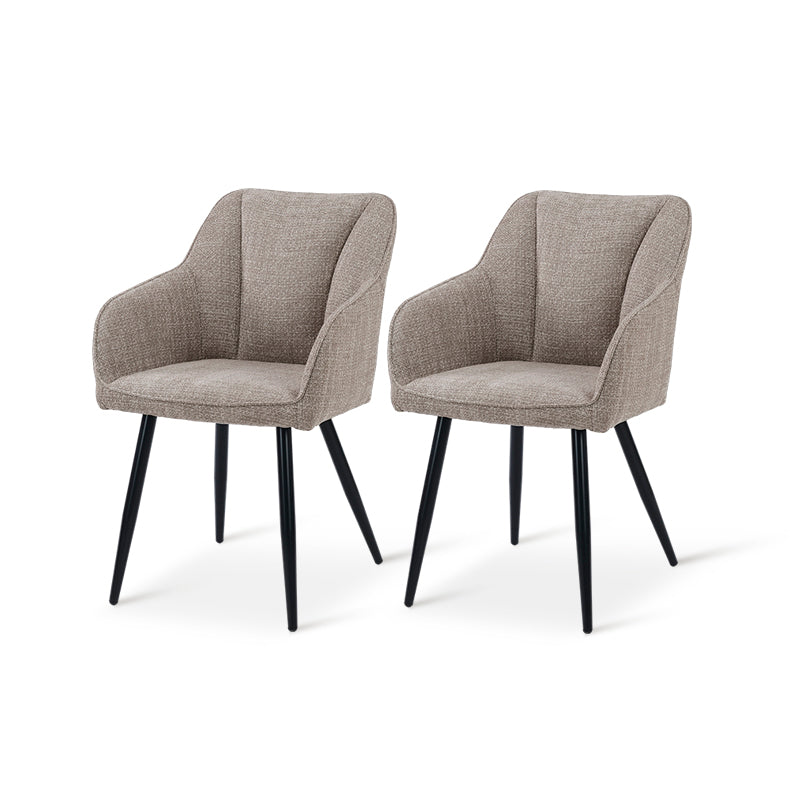 Poltrona imbottita Sienna Garden di OFCASA con struttura in metallo nero e cuscini grigi, perfetta per terrazzi e sale da pranzo，Poltrona da esterno Sienna in un patio moderno, mostra design ergonomico e tessuto resistente alle intemperie