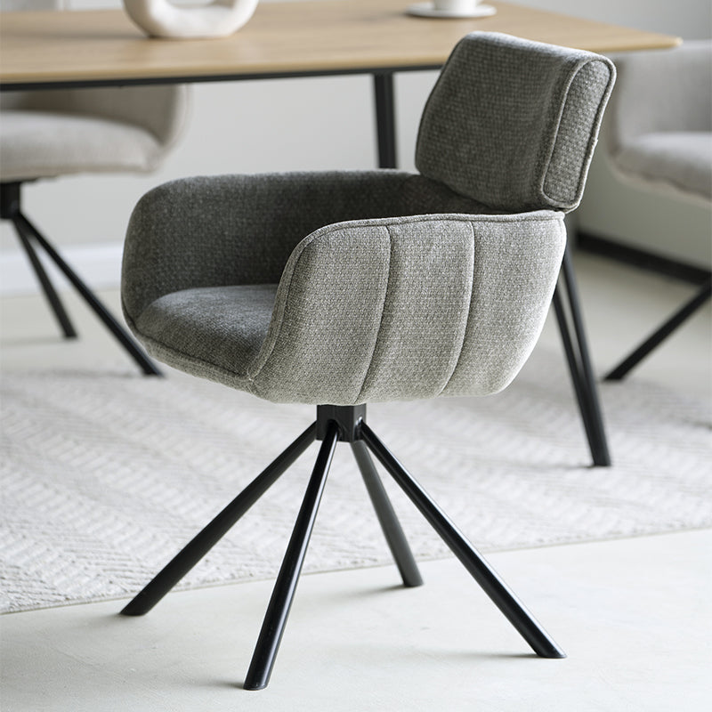 Sedia da pranzo girevole Elara HDC233029 con braccioli, rivestita in chenille beige e base metallica dorata - rotazione 360° per massima libertà di movimento