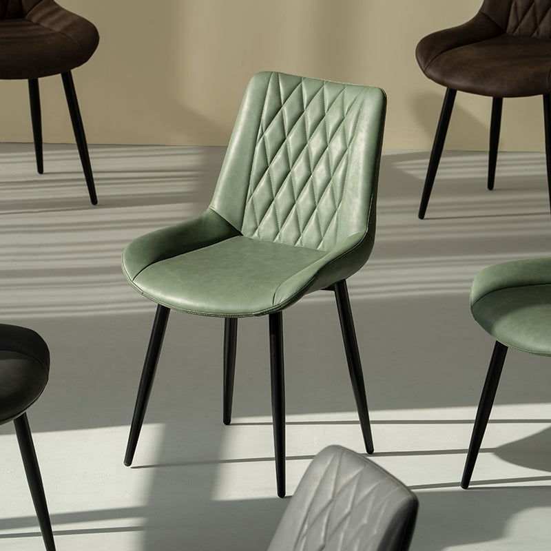 Sedie e poltrone OFCASA in similpelle - collezioni verde e marrone per sala da pranzo e cucina. Arredamento e complementi d'arredo moderni.