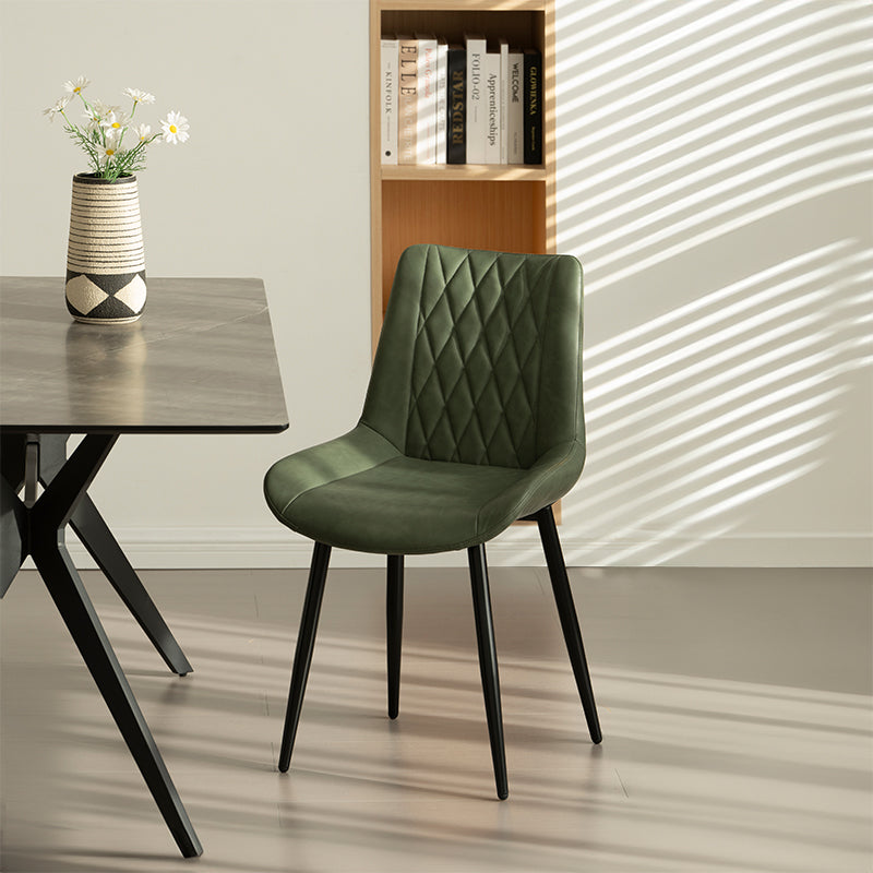 Sedie e poltrone OFCASA in similpelle - collezioni verde e marrone per sala da pranzo e cucina. Arredamento e complementi d'arredo moderni.