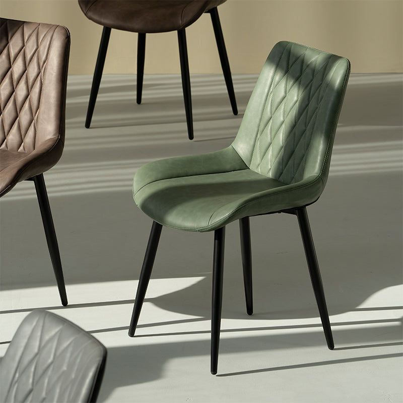 Sedie e poltrone OFCASA in similpelle - collezioni verde e marrone per sala da pranzo e cucina. Arredamento e complementi d'arredo moderni.