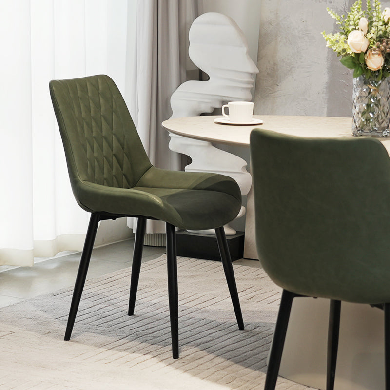 Sedie e poltrone OFCASA in similpelle - collezioni verde e marrone per sala da pranzo e cucina. Arredamento e complementi d'arredo moderni.