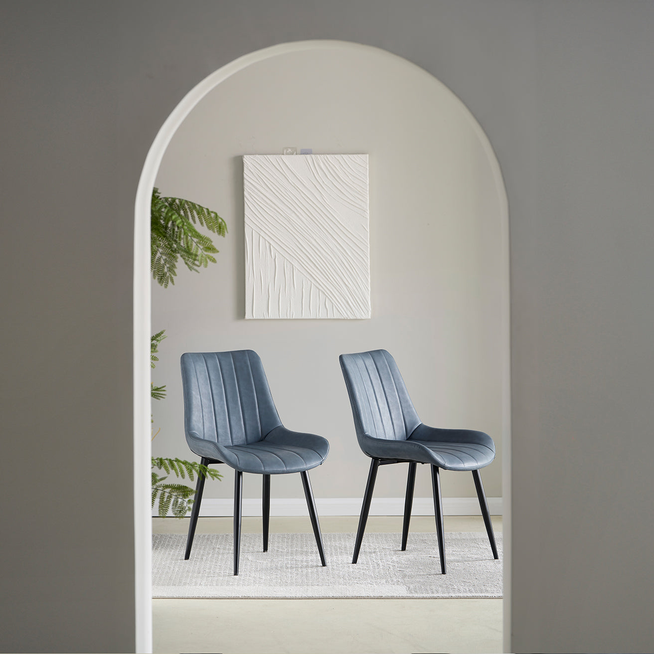 Sedie e poltrone OFCASA in similpelle - collezioni verde e marrone per sala da pranzo e cucina. Arredamento e complementi d'arredo moderni.