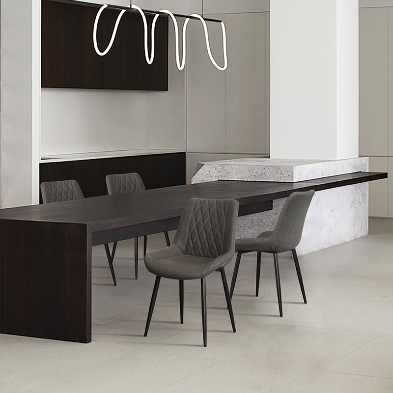 Sedie e poltrone OFCASA in similpelle - collezioni verde e marrone per sala da pranzo e cucina. Arredamento e complementi d'arredo moderni.