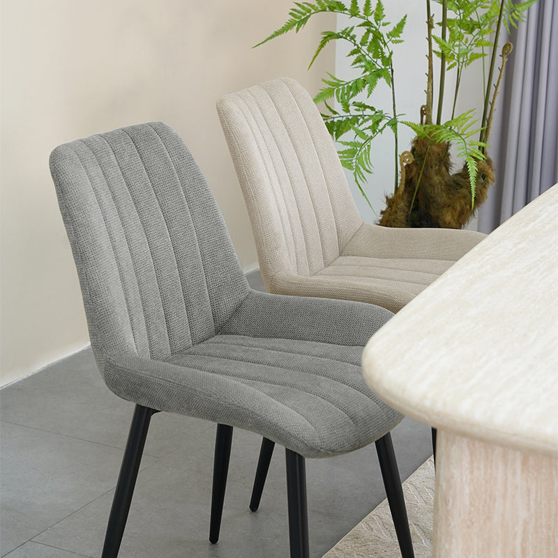 Set di sedie contemporanee per sala da pranzo in stile scandinavo-industriale